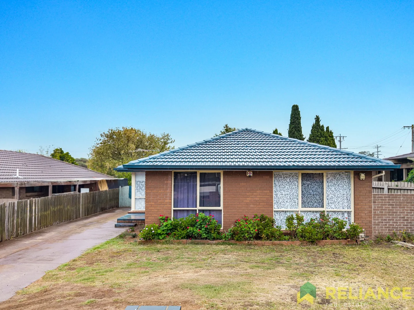 4 Eaton Street, Melton South VIC 3338
