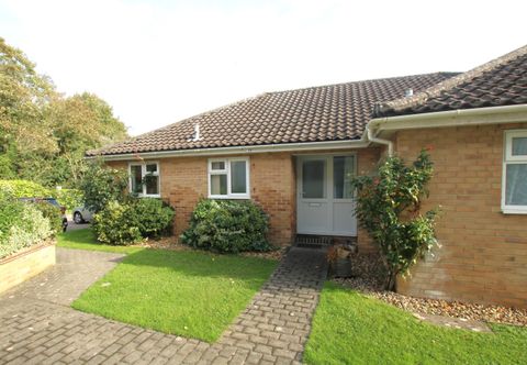 Bishop Pelham Court, Keswick Hall, Norwich NR4