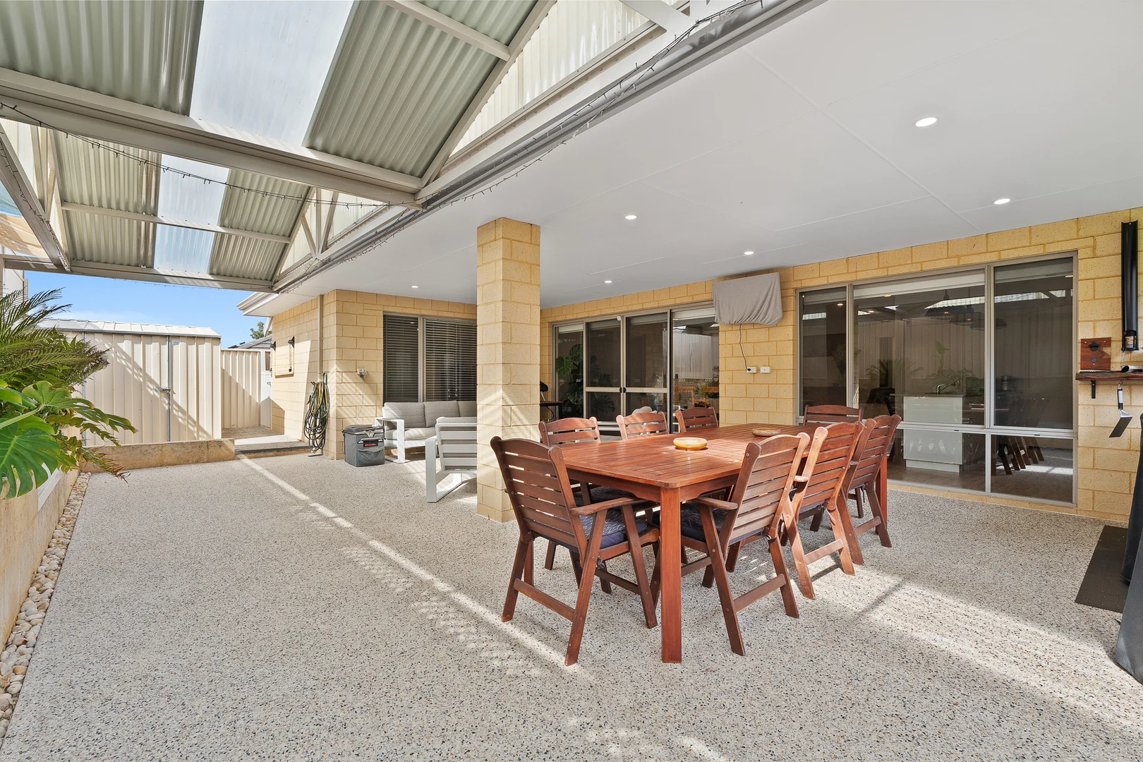 16 Carrow Bend, Baldivis WA 6171 photo 3
