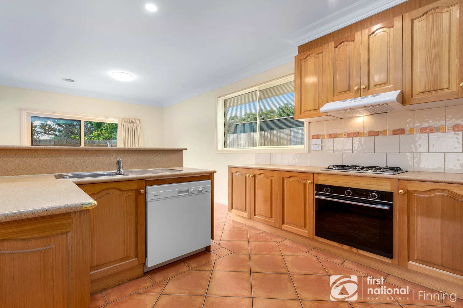 Additional image 9 of 2/6 Lawson Close, Cranbourne VIC 3977