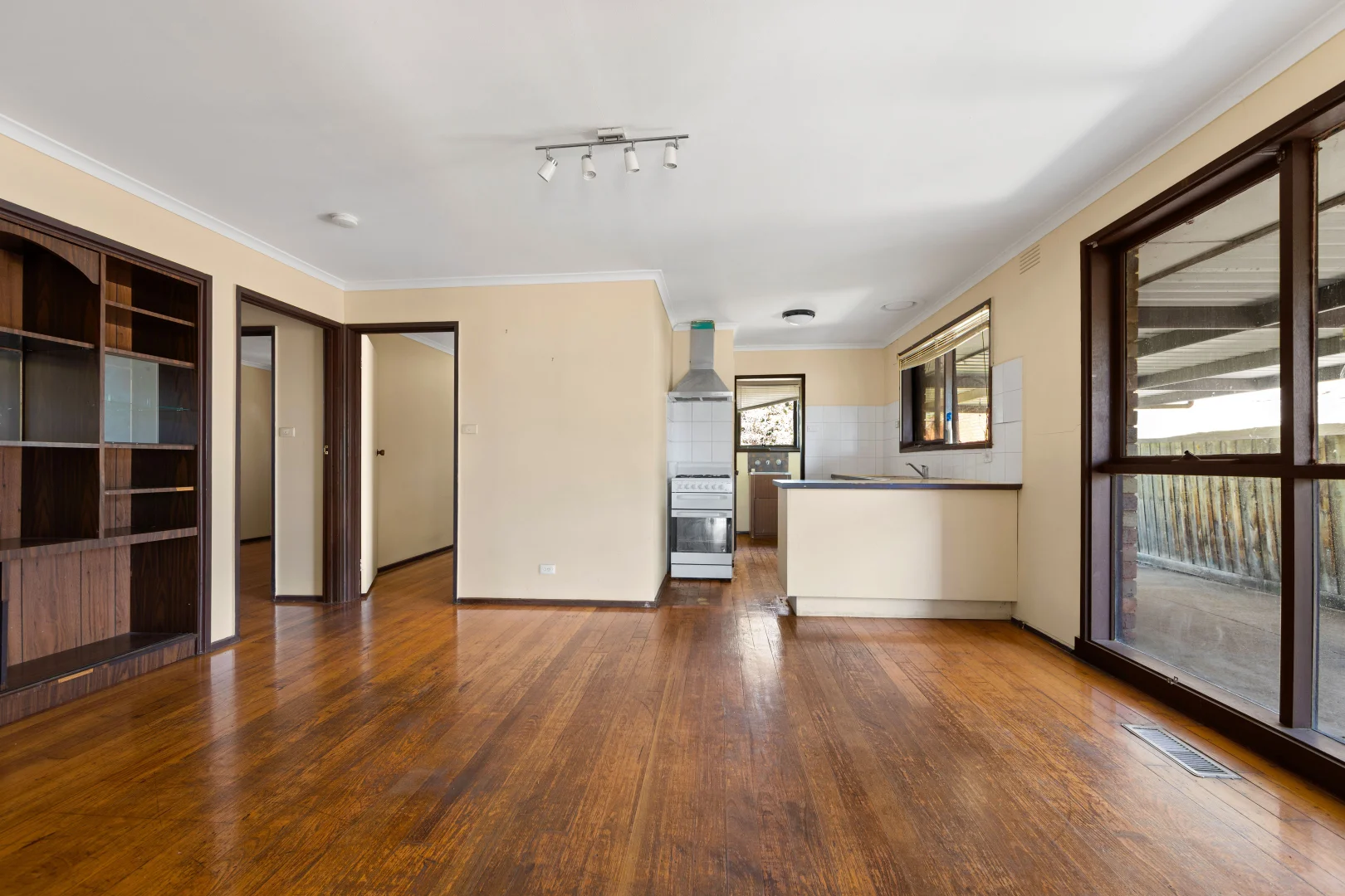 Additional image 4 of 205 Furlong road, St Albans VIC 3021