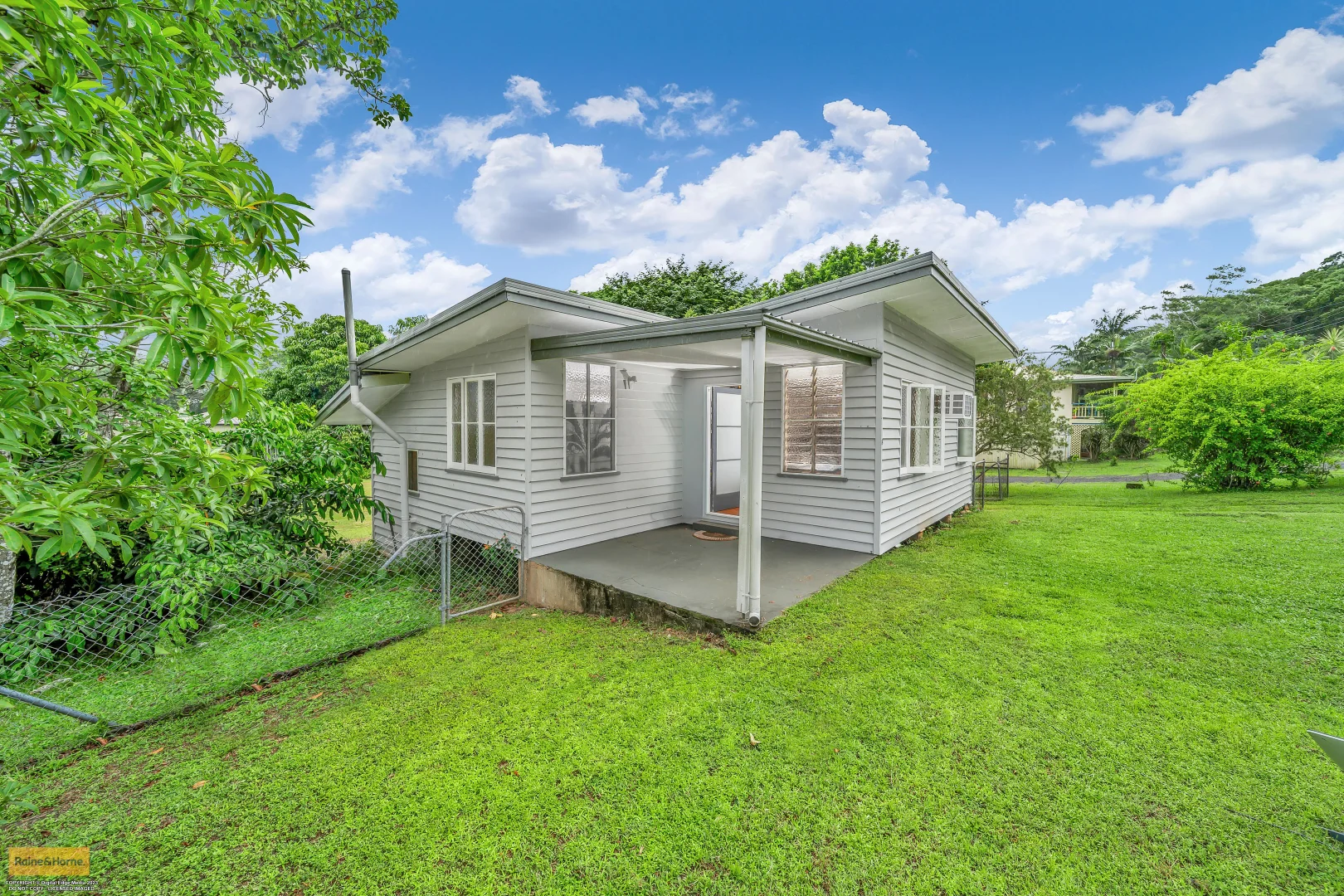 Additional image 3 of 8 Maud Street, Flying Fish Point QLD 4860