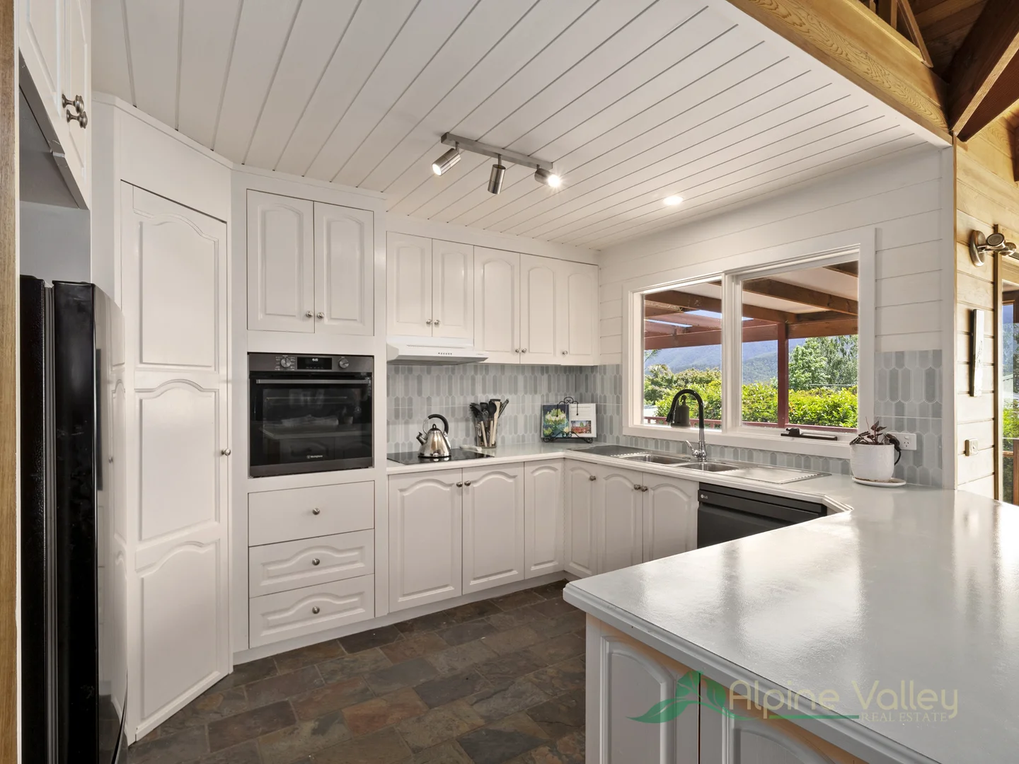 Additional image 9 of 6 Lambert Street, Tawonga VIC 3697