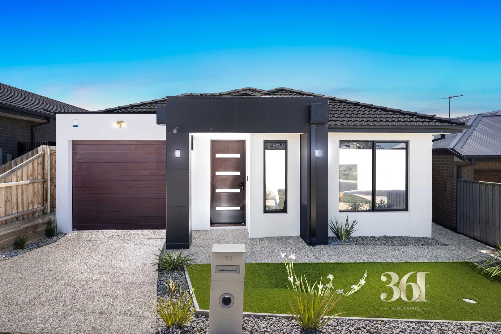 11 Coates Lane, Maddingley VIC 3340