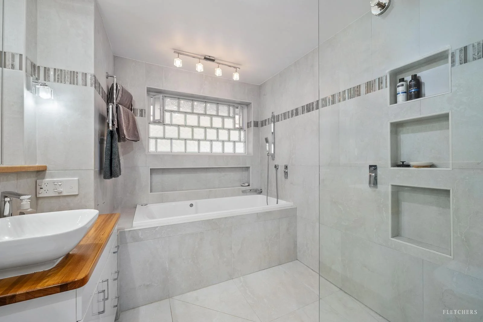 Additional image 8 of 6 Helen Avenue, Croydon South VIC 3136