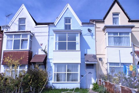 The Promenade, Mount Pleasant, Swansea SA1, Swansea, Studio to rent