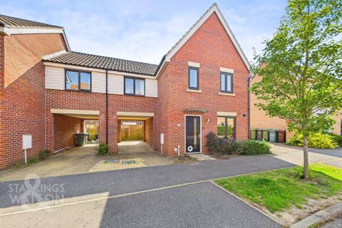 Peter Pulling Drive, Queens Hill, Norwich NR8
