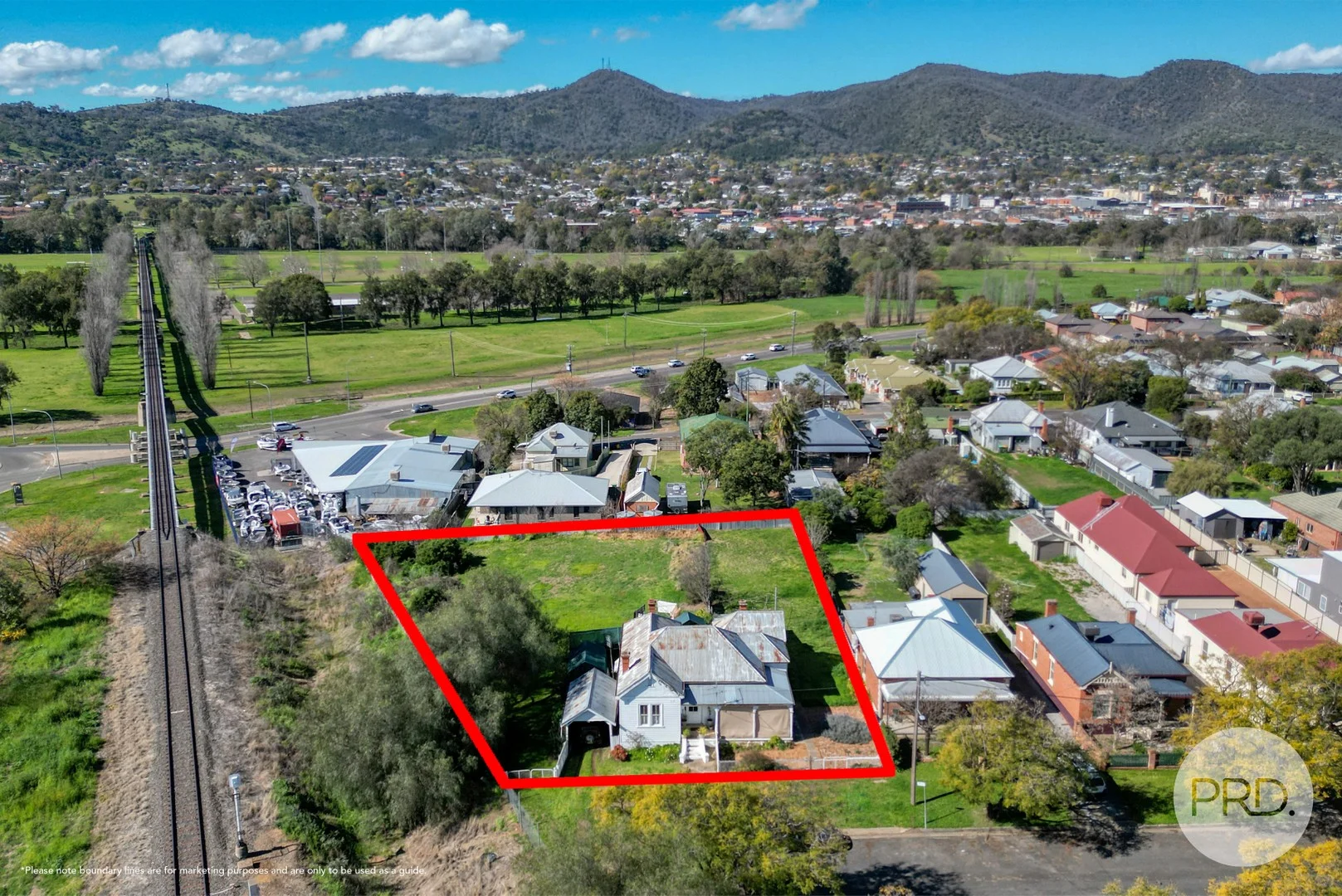22 Crown Street, Tamworth NSW 2340