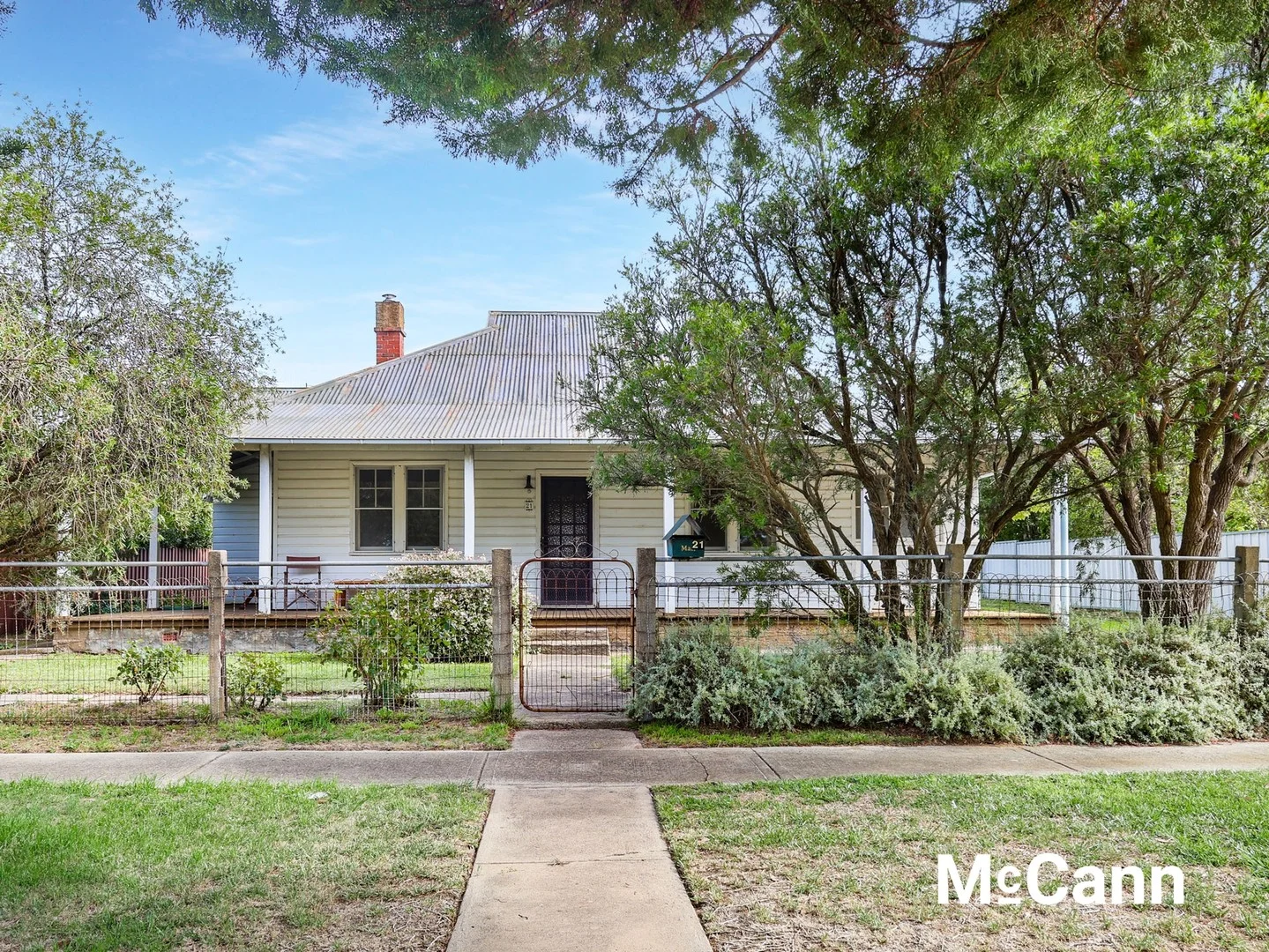 21 Biala Street, Gunning NSW 2581