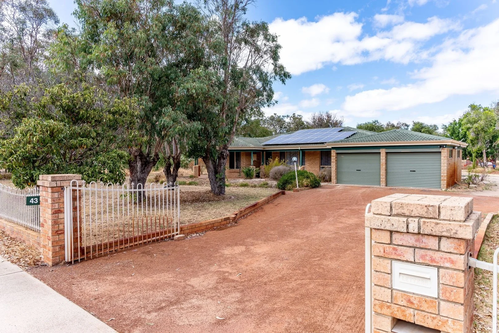 43 Tonkin Drive, North Yunderup WA 6208