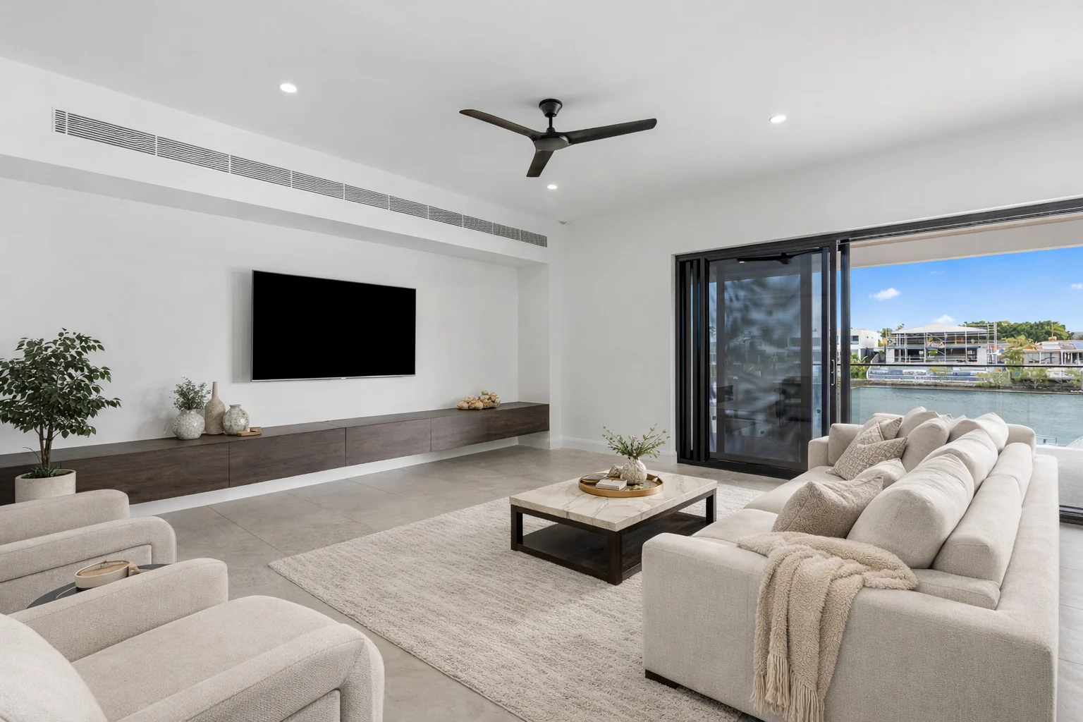 Additional image 16 of 125 Sir Bruce Small Boulevard, Benowa Waters QLD 4217