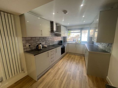 Rhyddings Terrace, Brynmill SA2