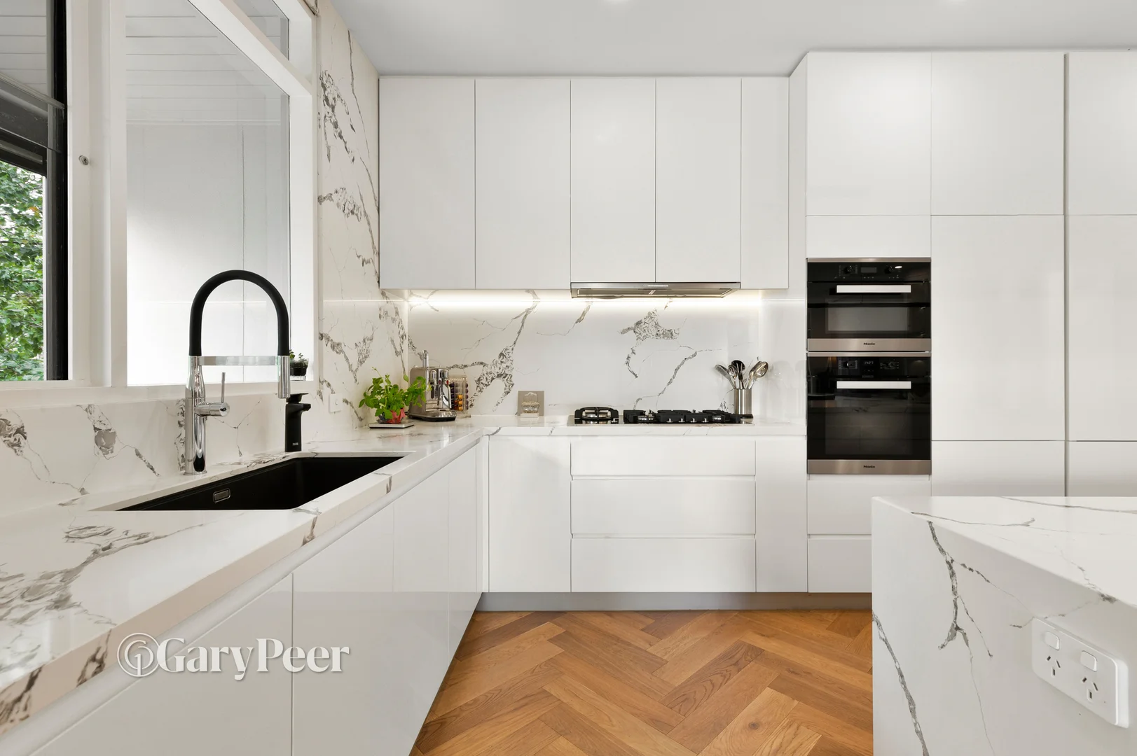 Additional image 5 of 2/12 St Aubins Avenue, Caulfield North VIC 3161