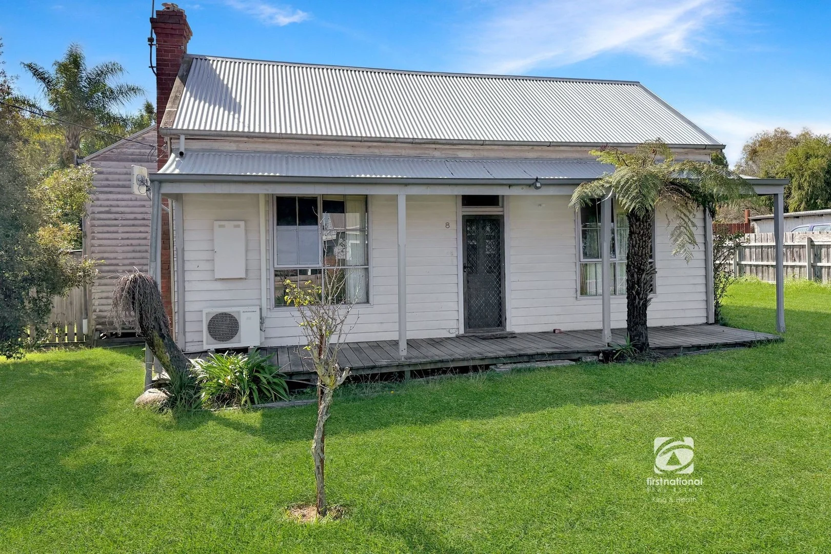 8 Campbell Street, Bruthen VIC 3885