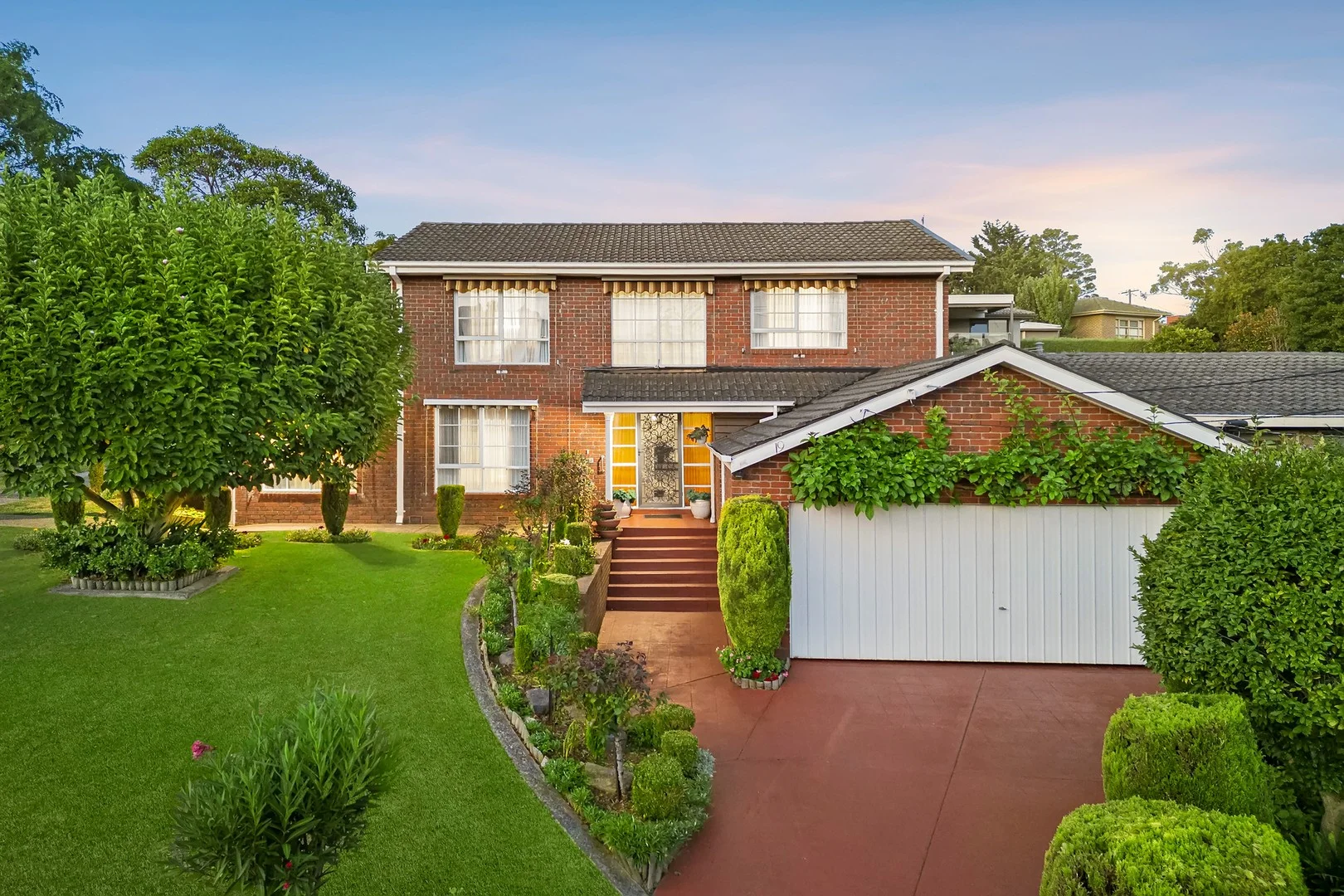 19 Lynnwood Parade, Templestowe Lower VIC 3107