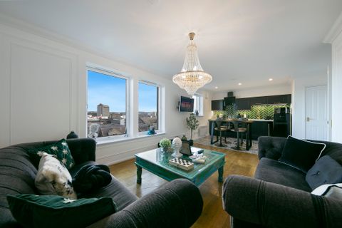 Castle Terrace, Aberdeen AB11
