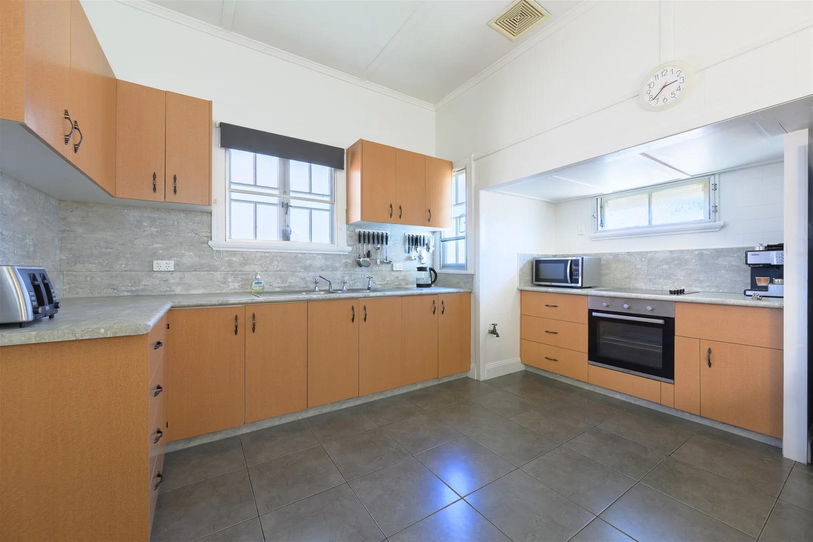 Additional image 2 of 103 Auckland Street, Gladstone Central QLD 4680