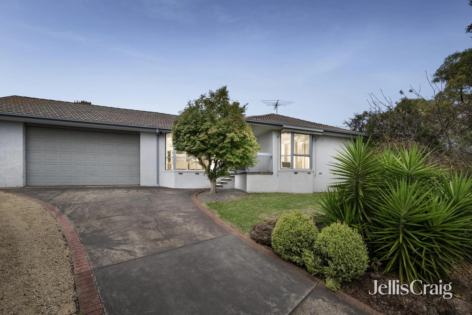 12 Tangermere Place, Lilydale VIC 3140