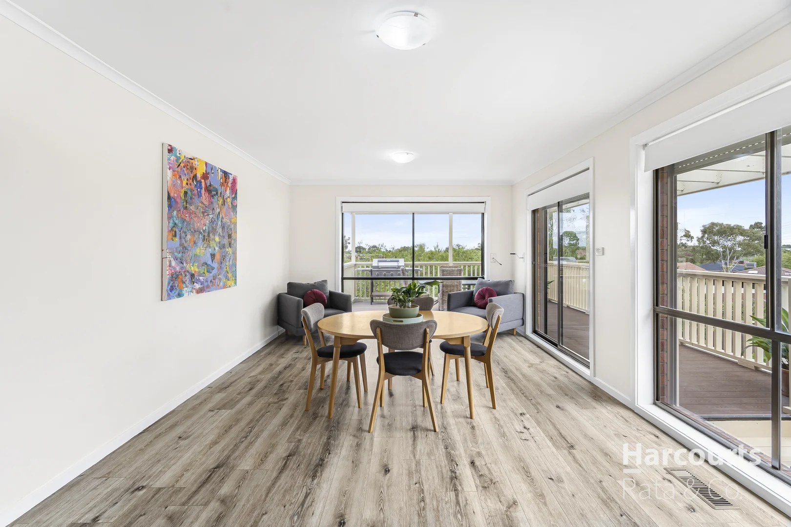 23 Centenary Drive, Mill Park VIC 3082 photo 2
