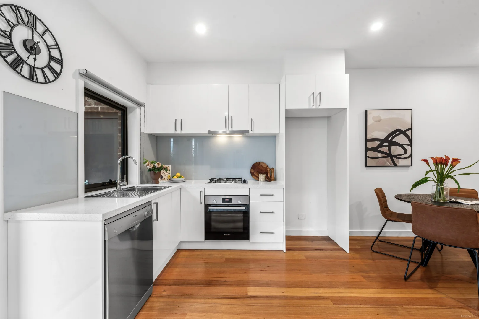 Additional image 3 of 2/129 Middleborough Road, Box Hill South VIC 3128
