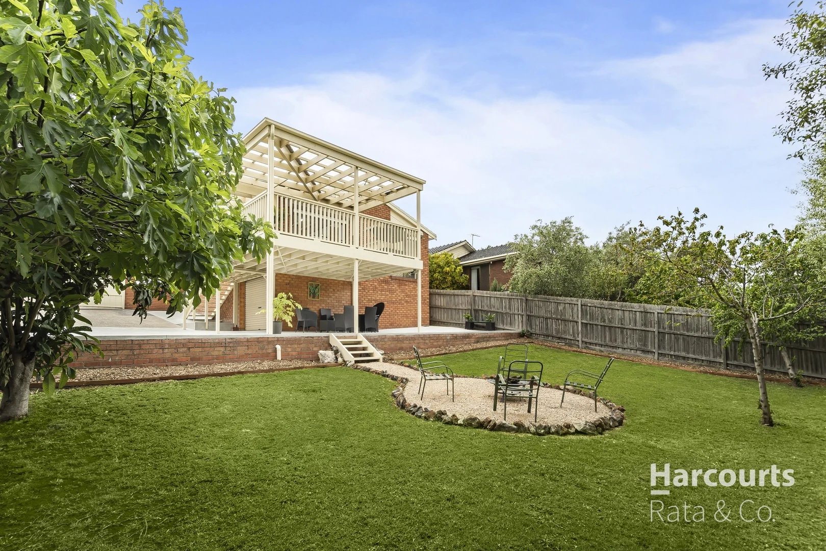 23 Centenary Drive, Mill Park VIC 3082 photo 3