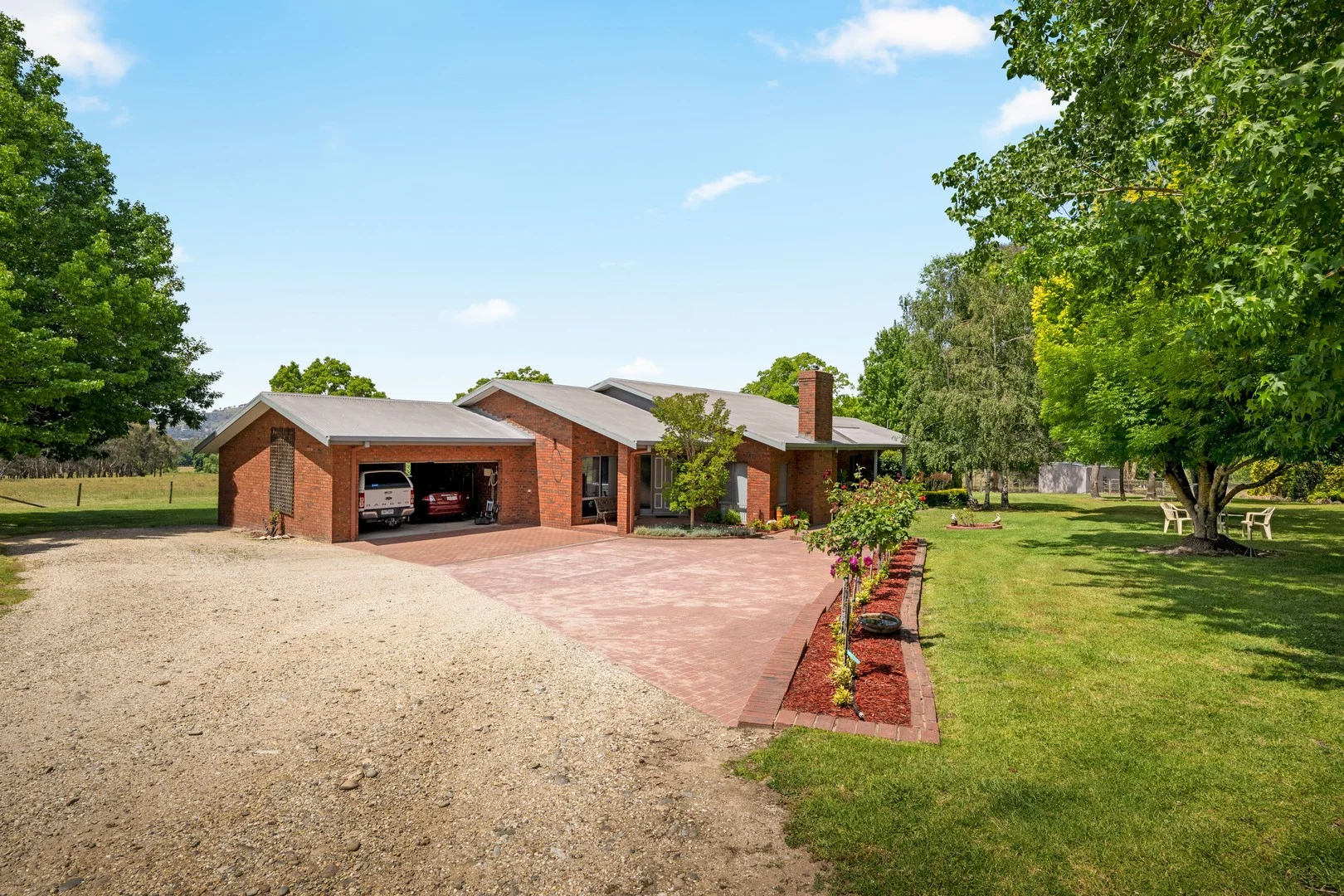 1672 Kiewa Valley Highway, Kiewa VIC 3691