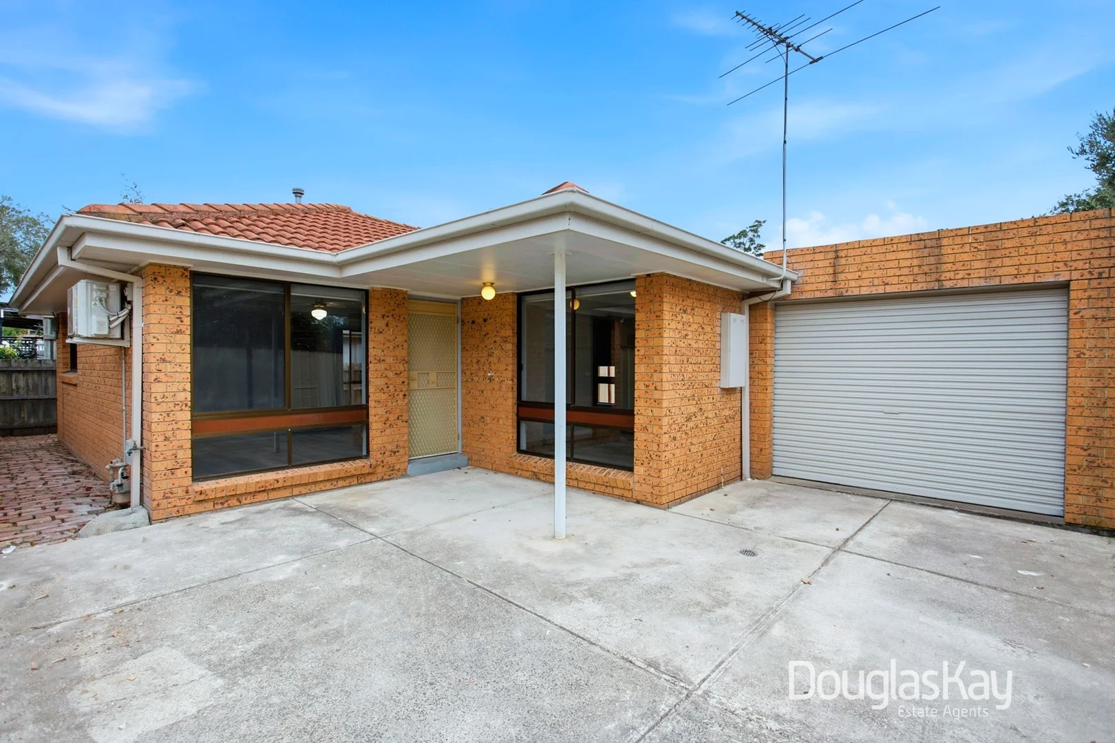 2/15 Taunton Street, Sunshine VIC 3020
