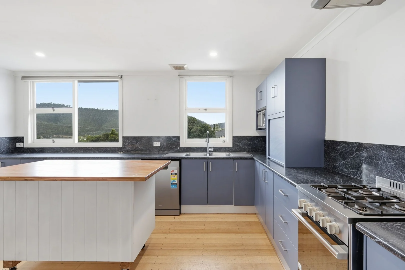 Additional image 6 of 1 Derinya Street, Mornington TAS 7018