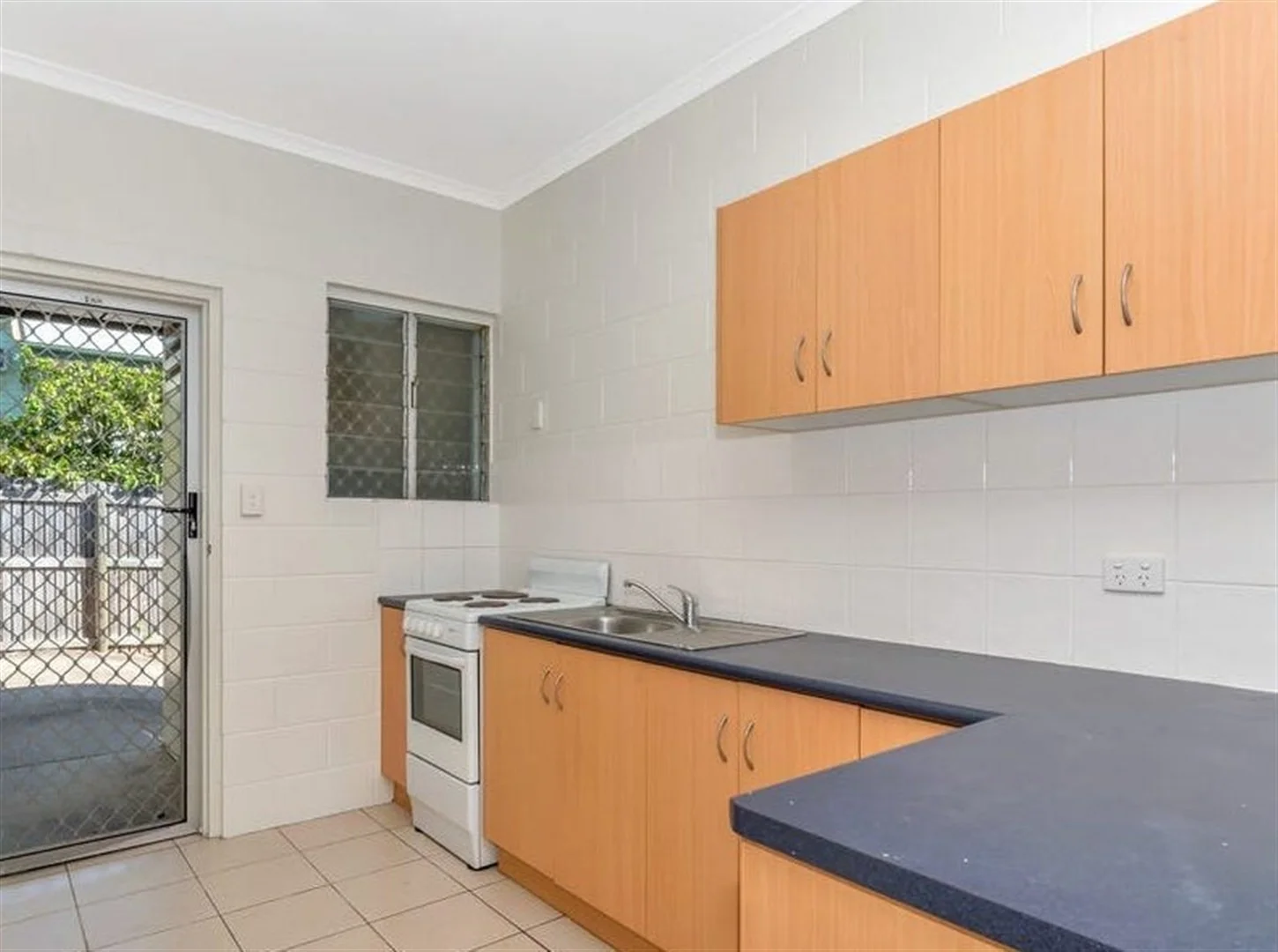 Additional image 2 of 3/31-39 Harold Street, West End QLD 4810