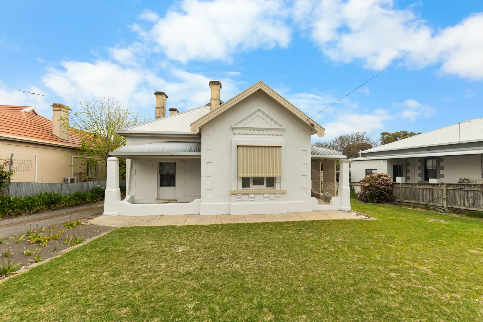 24 MOUNT GAMBIER ROAD, Millicent SA 5280