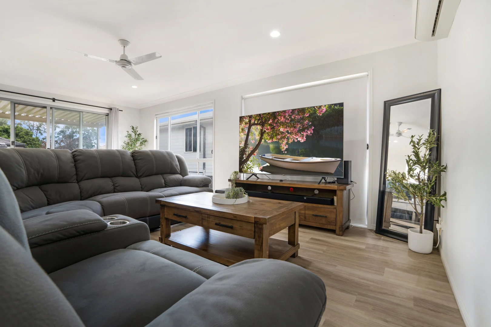 15 Stack Street, Collingwood Park QLD 4301 photo 3