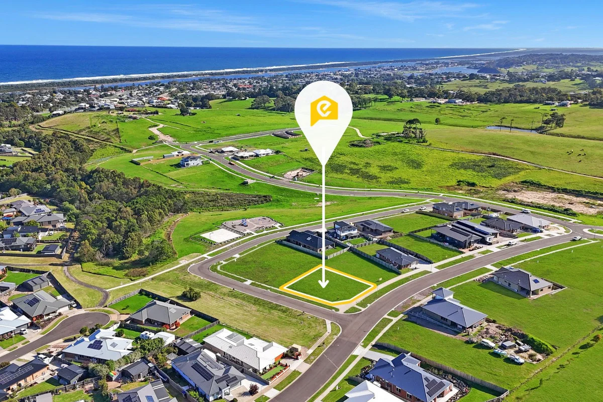 4 Lochard Terrace, Lakes Entrance VIC 3909