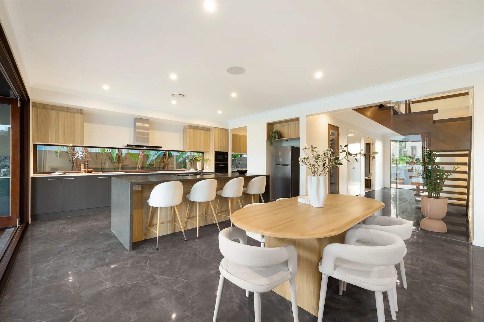 Additional image 6 of 86 Rio Vista Boulevard, Broadbeach Waters QLD 4218