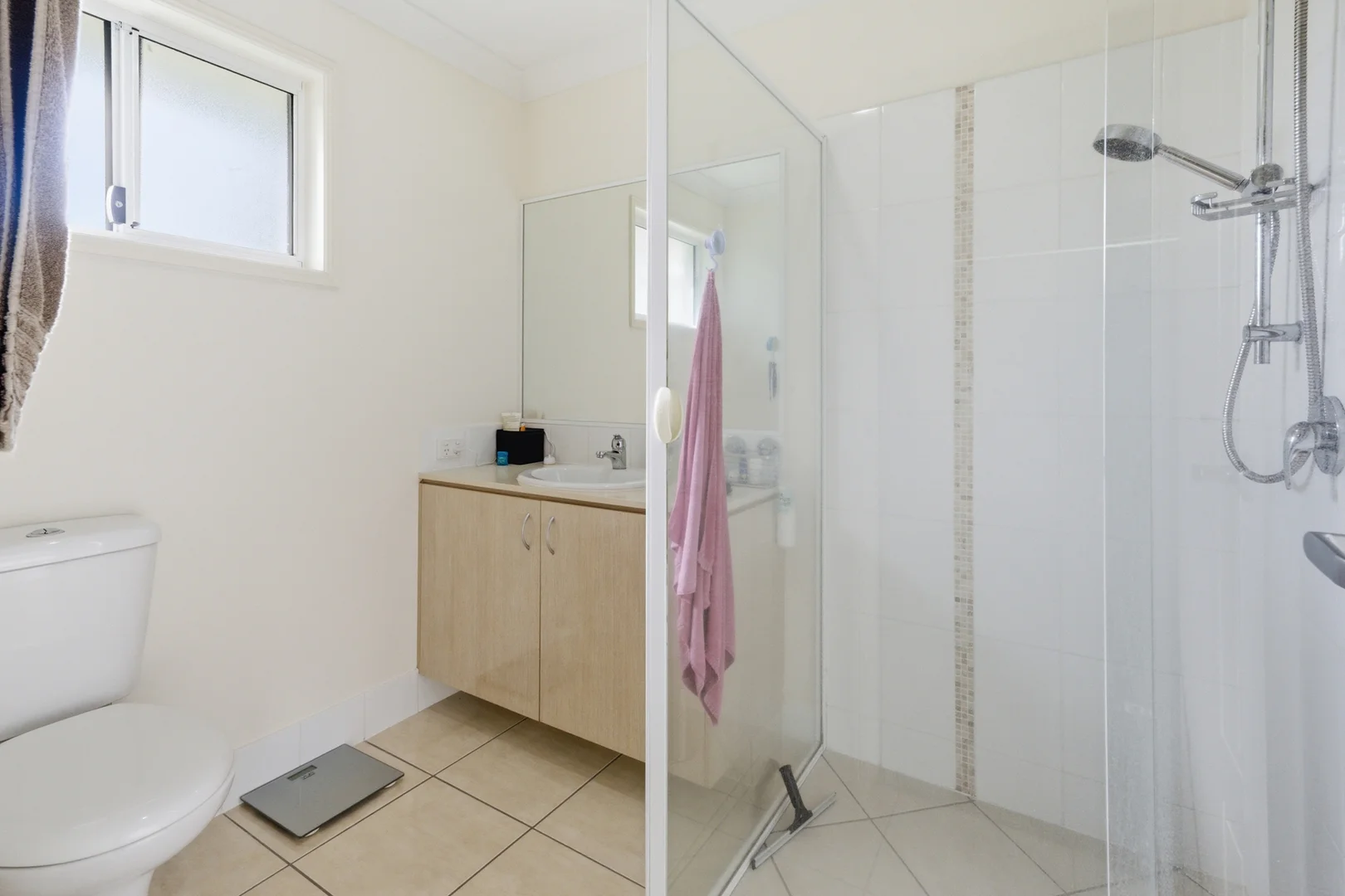 Additional image 11 of 26a Newport Parade, Blacks Beach QLD 4740