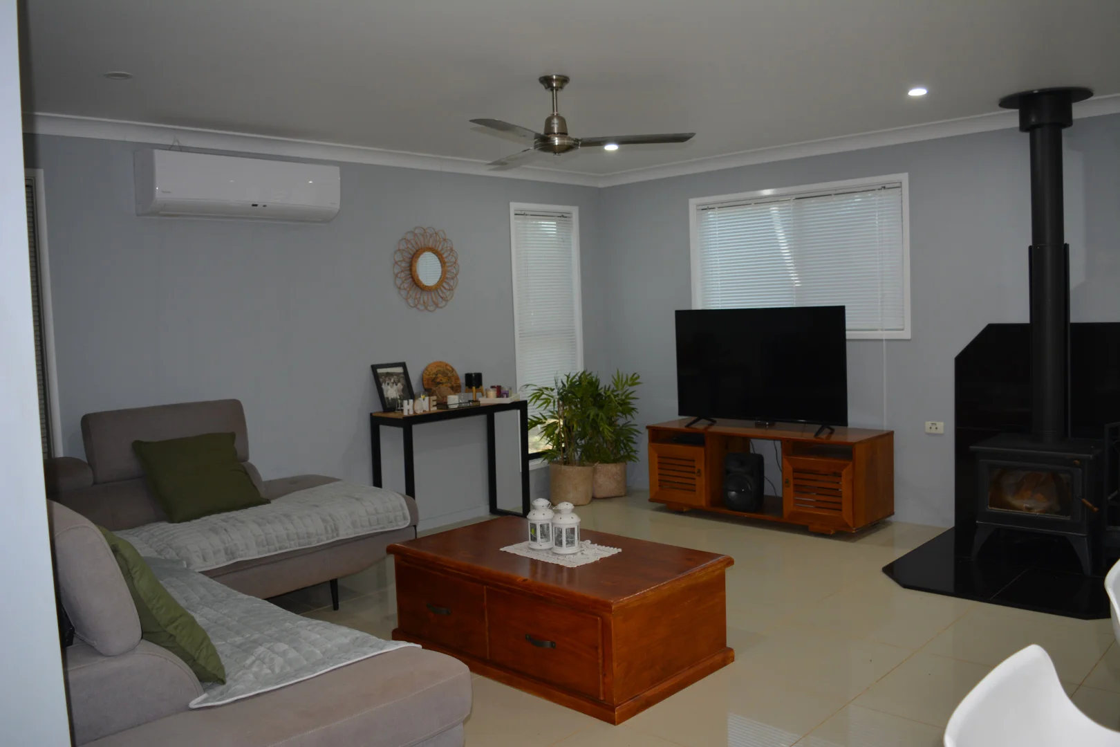 17 Thistle Street, Blackall QLD 4472 photo 2