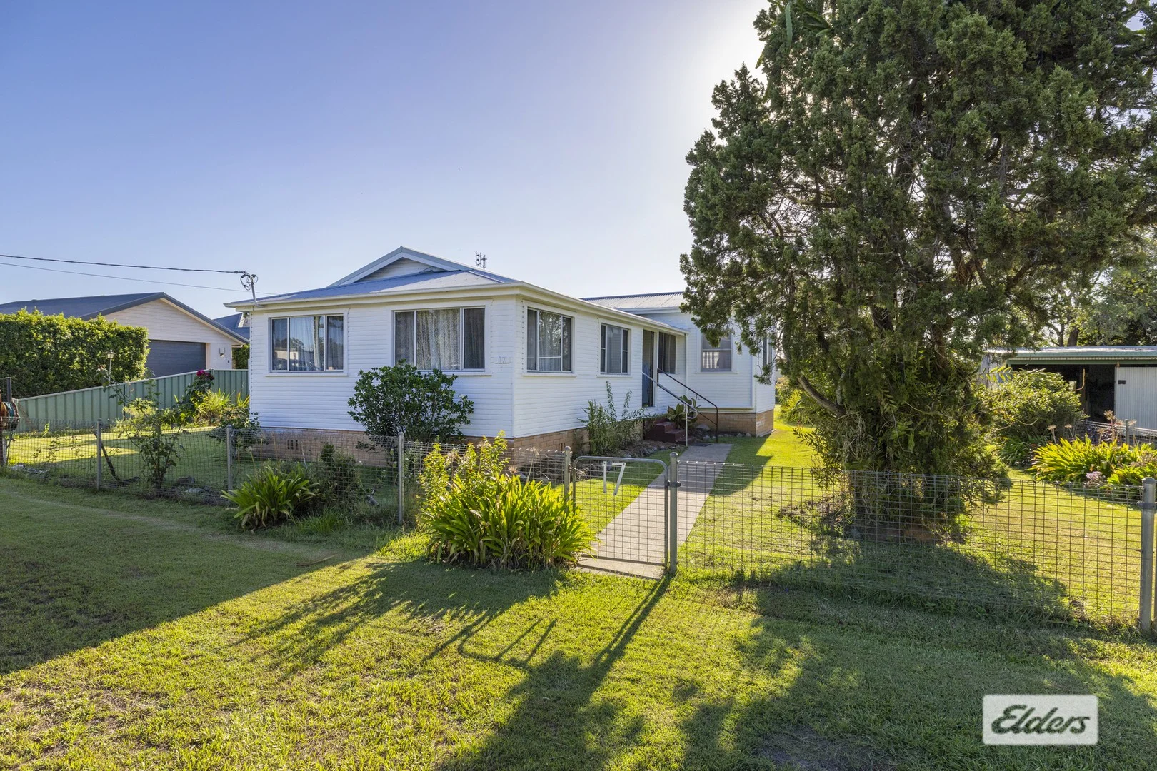 17 Armidale Road, Coutts Crossing NSW 2460