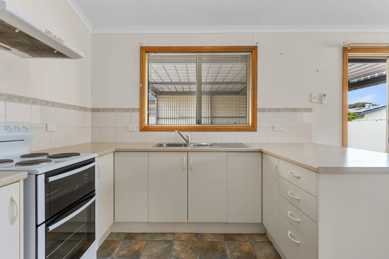 Additional image 7 of 1, 2 & 3/23 George Street, Wallaroo SA 5556
