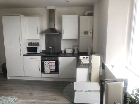 Flat 2, 29 Walter Road, Swansea SA1