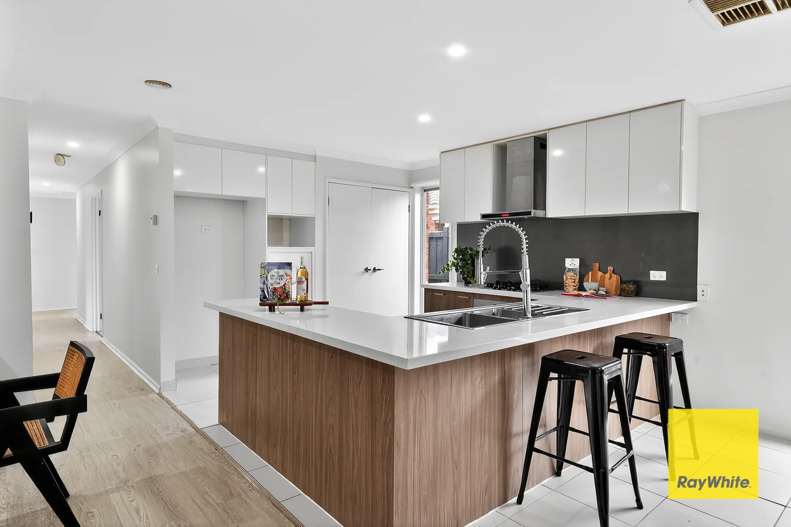 14 Skipper road, Tarneit VIC 3029 photo 5