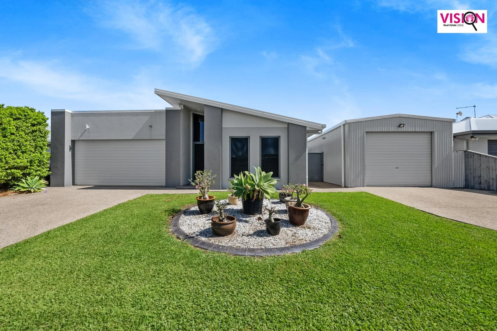 37 Mod Crescent, Beaconsfield QLD 4740