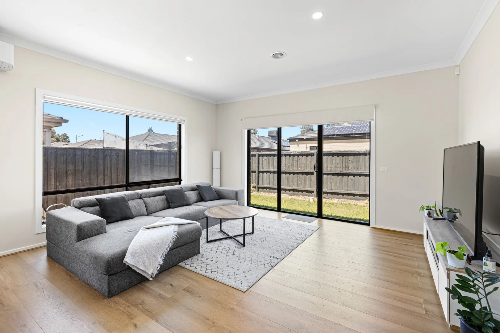 Additional image 2 of 9 Edwin Close, Manor Lakes VIC 3024