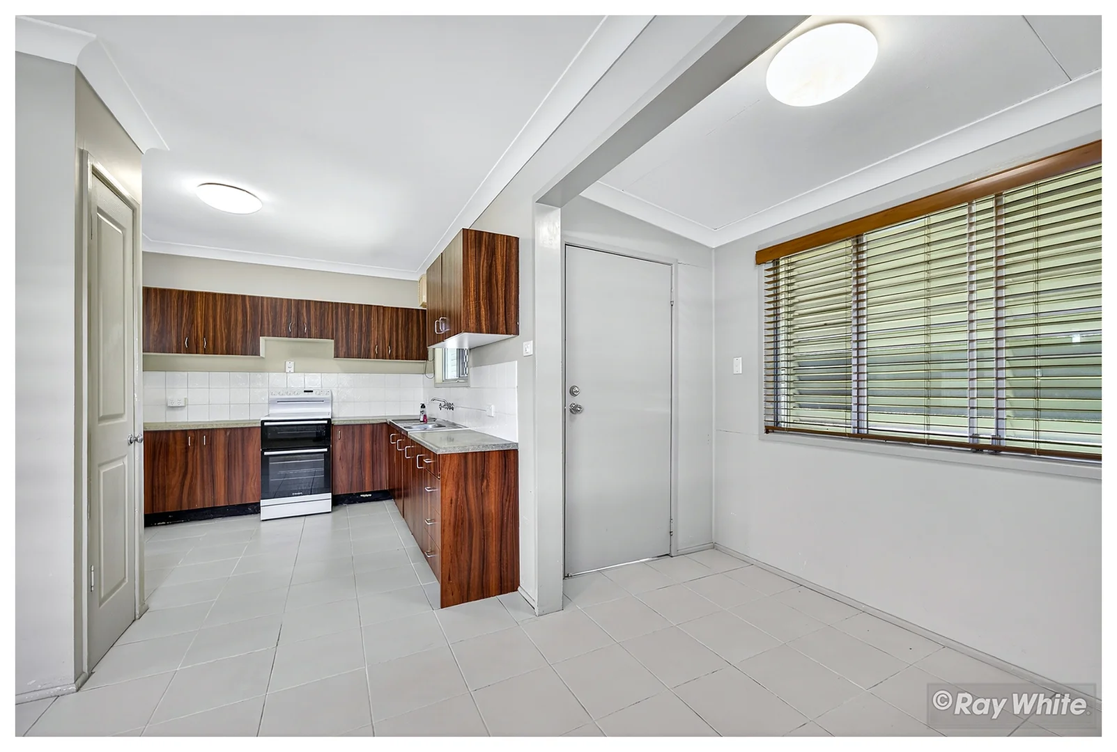 Additional image 35 of 19 Symons Street, Park Avenue QLD 4701
