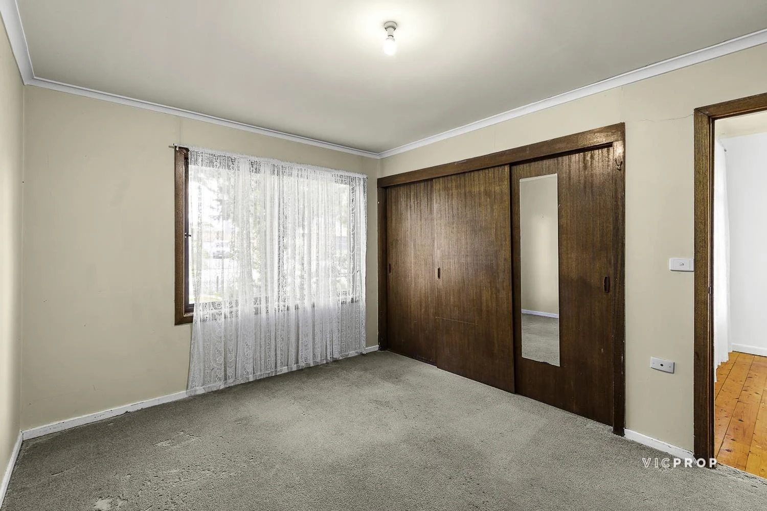 Additional image 5 of 2/13 North Crescent, Heidelberg West VIC 3081
