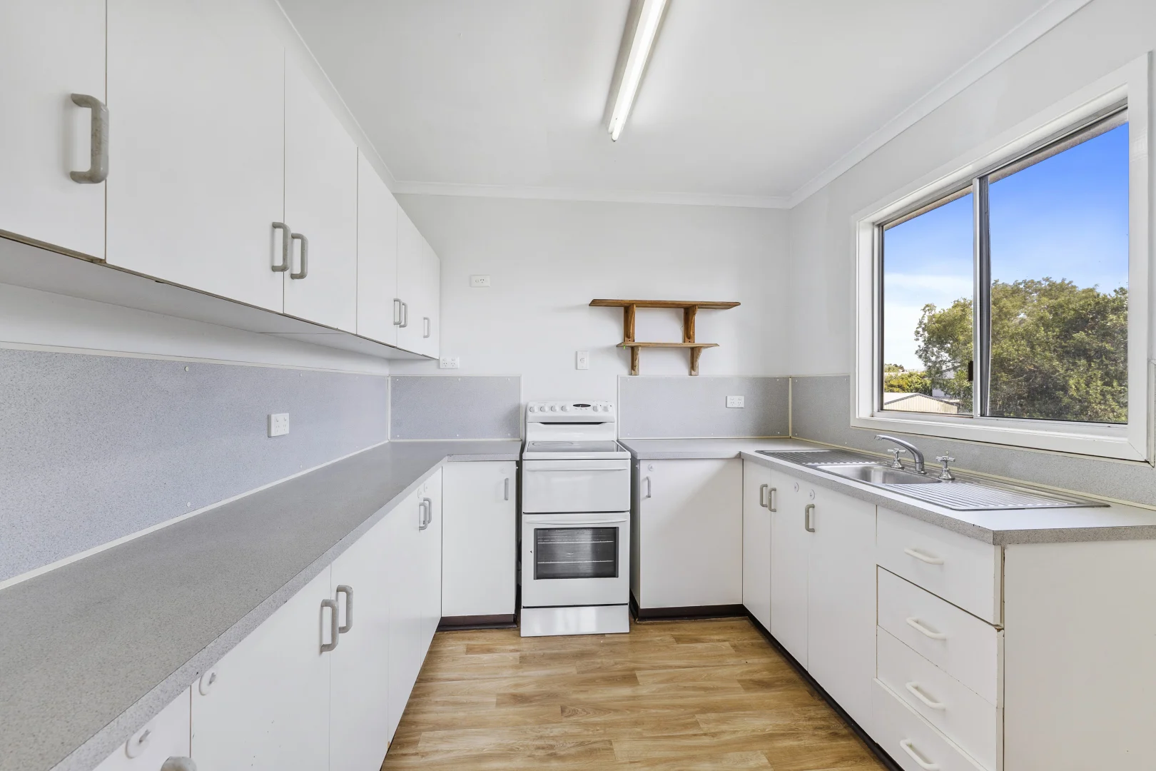 Additional image 2 of 26 Bean Street, Blackwater QLD 4717