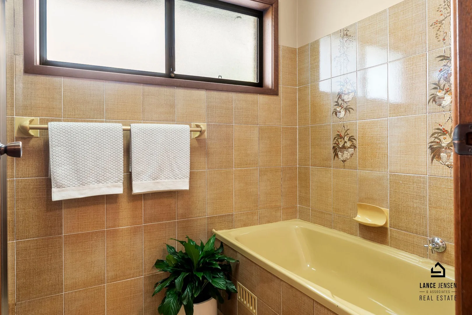 Additional image 14 of 1 Drayton Close, Eleebana NSW 2282