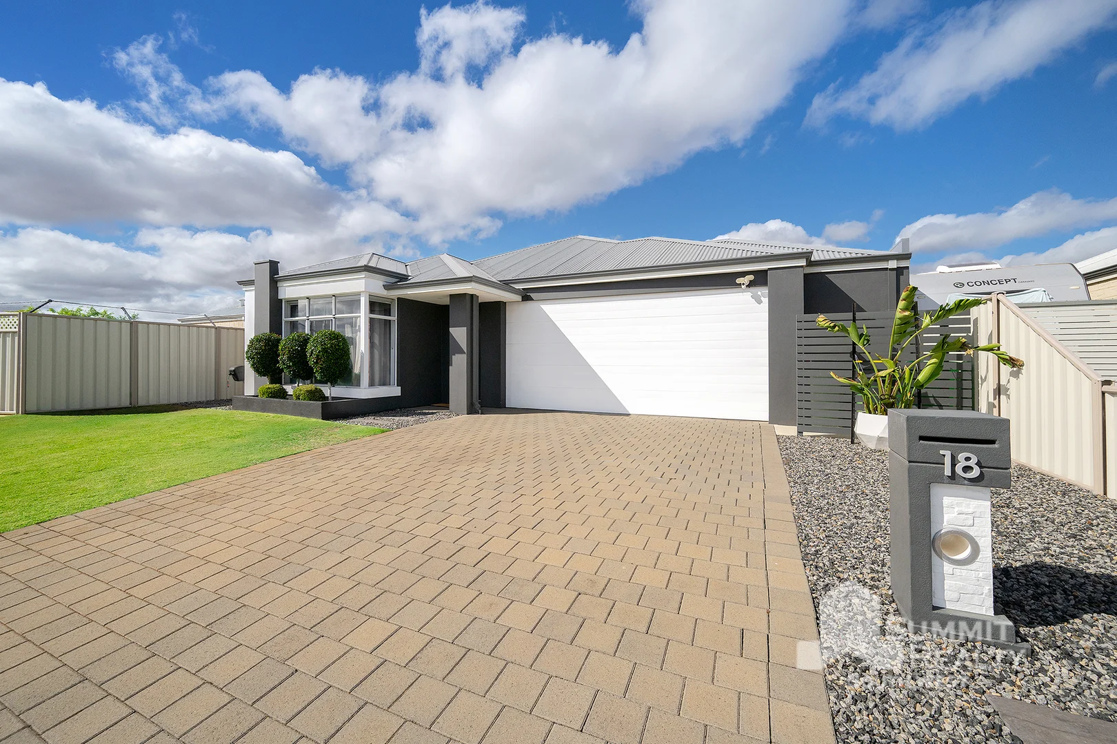 18 Libra Way, Australind WA 6233 photo 2