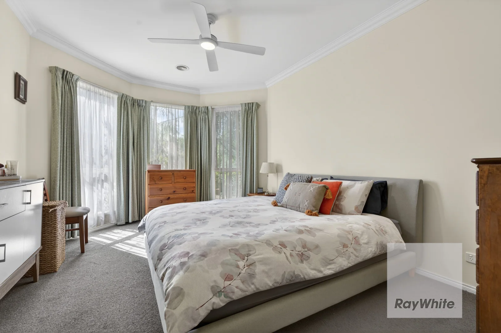 Additional image 2 of 100 Bramble Crescent, Bundoora VIC 3083