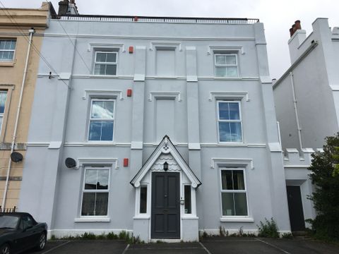 Bedford Terrace, North Hill
