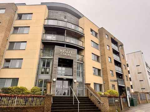 Millbay Road, Stonehouse, Plymouth PL1