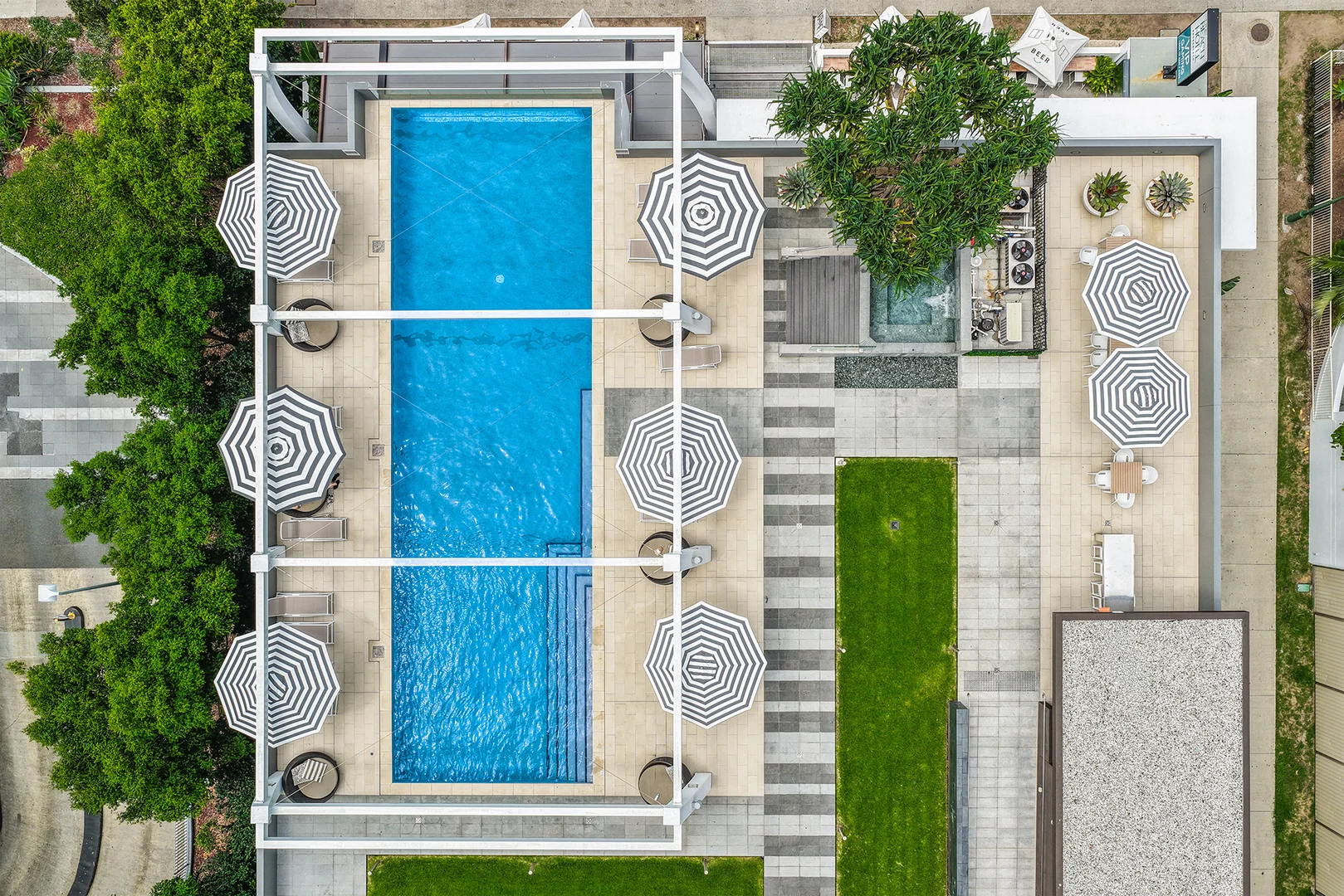 Additional image 20 of 1003/2663 Gold Coast Highway, Broadbeach QLD 4218